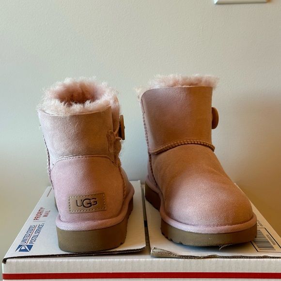UGG MINI BAILEY BUTTON II BOOTS SUEDE PINK US W7/JP24 - Picture 5 of 6
